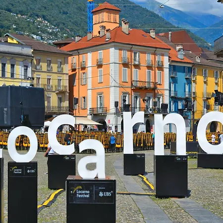 Imbarcadero - Happy Apartamento Locarno